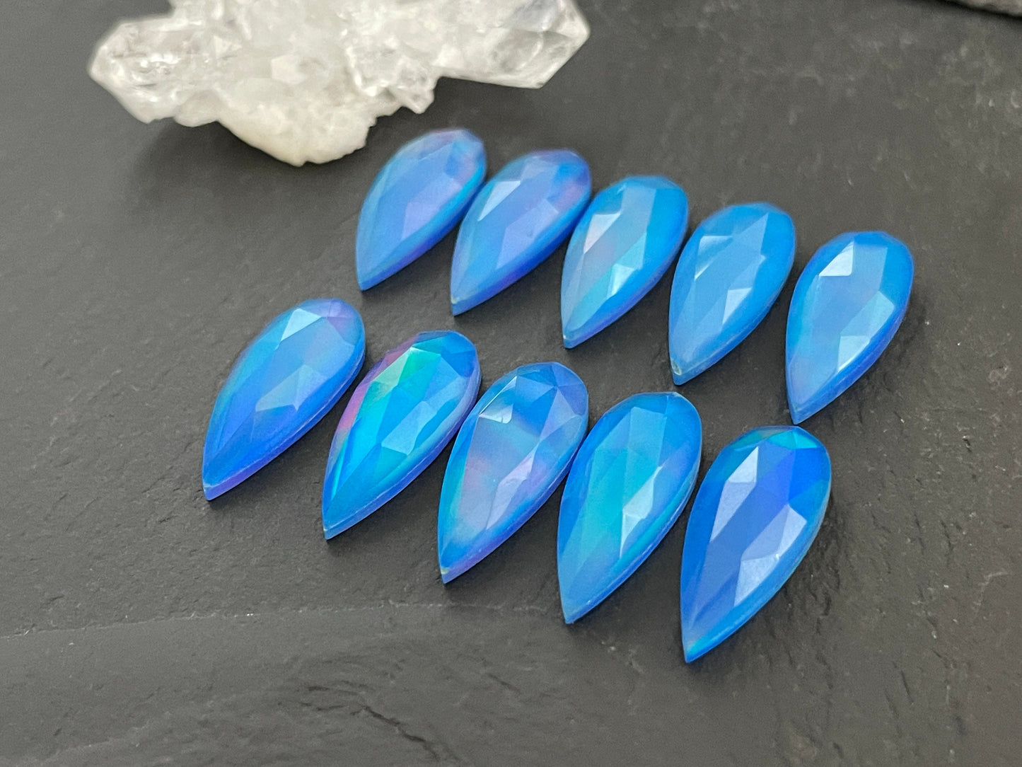 Faceted Aurora Opal Pear 8x20mm cabochon - Doublet cabochons