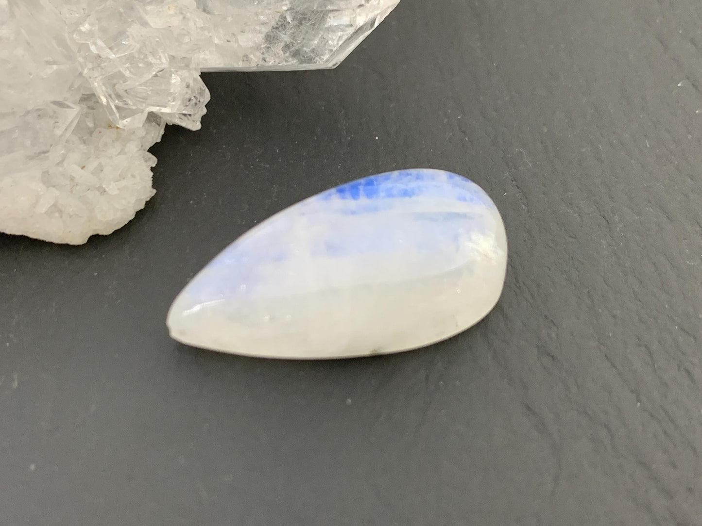 Rainbow Moonstone pear 23x12x7mm cabochon