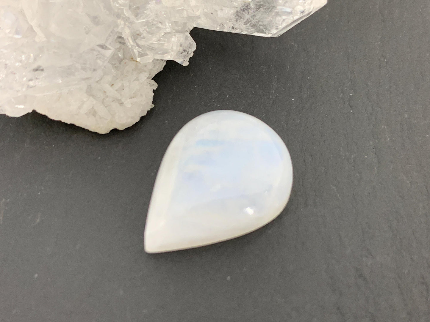 Rainbow Moonstone pear 14x19x6mm cabochon