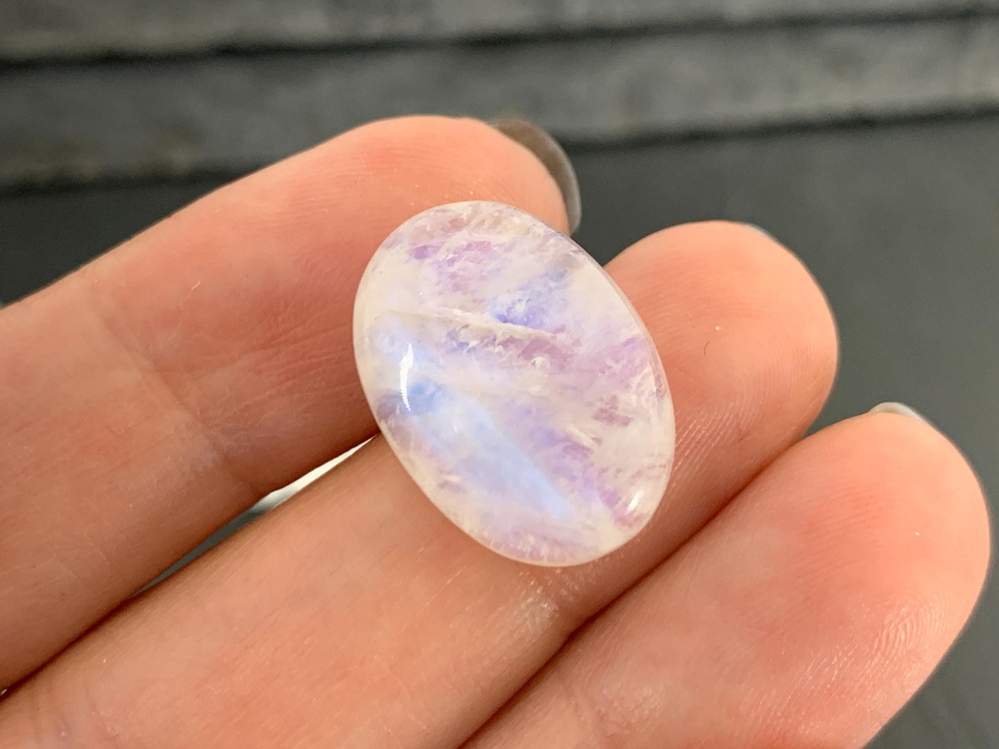 Rainbow Moonstone oval 20x14x6mm cabochon