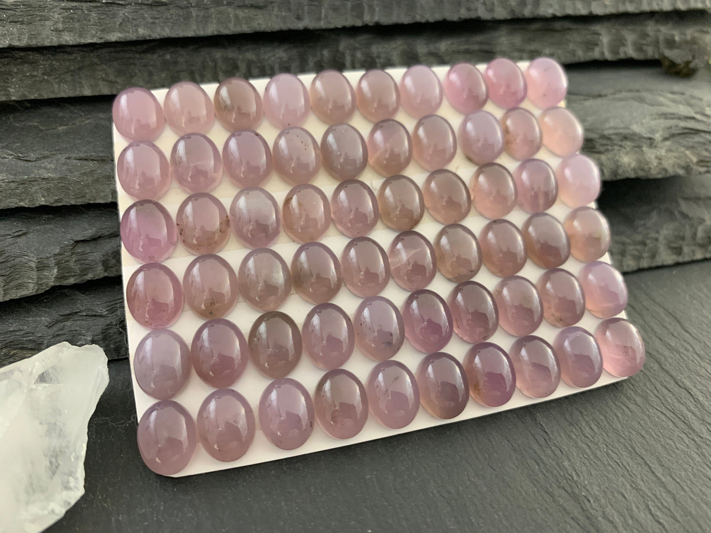 Purple Chalcedony oval 8x10mm cabochon - Calibrated cabochons