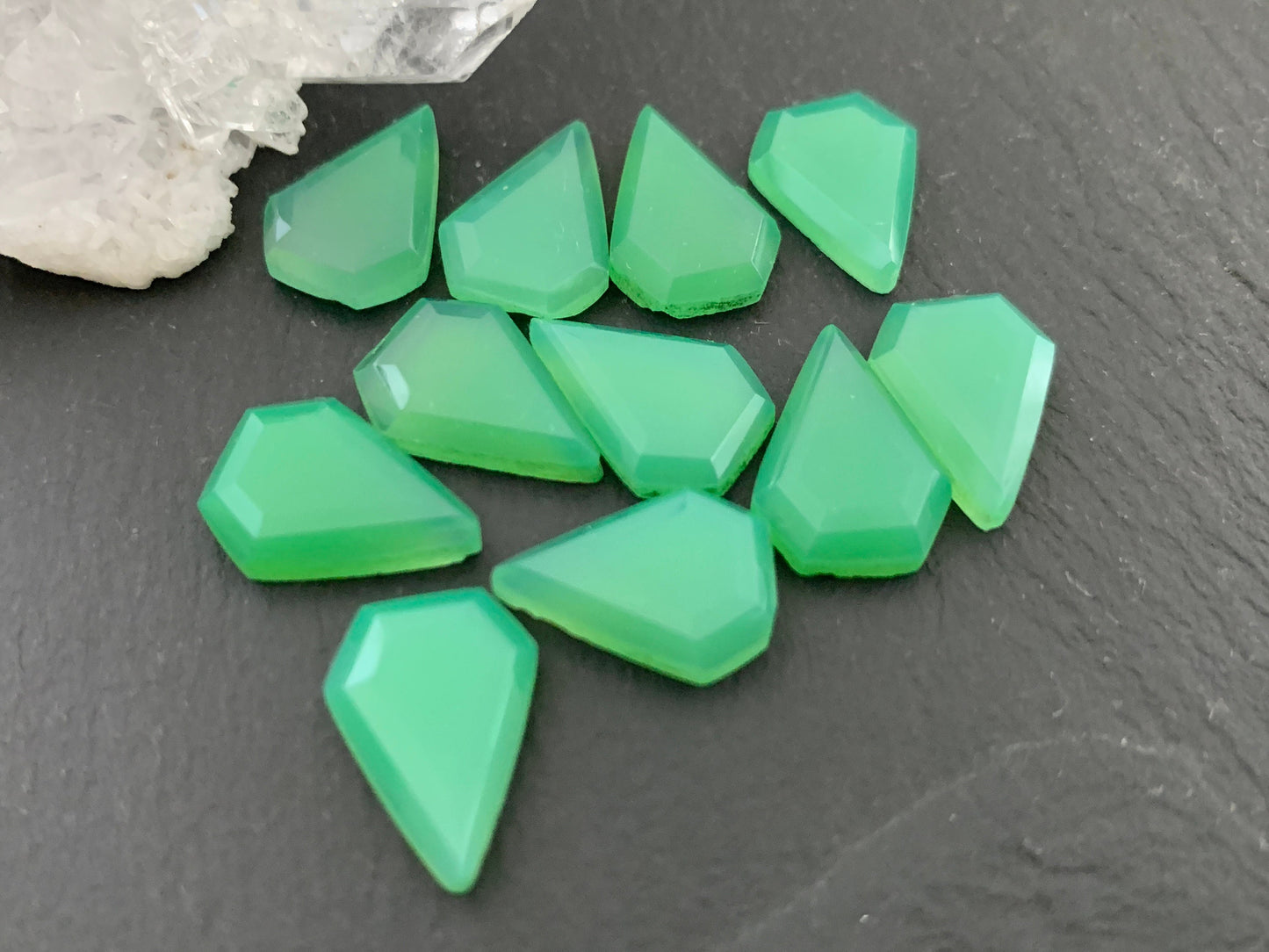 Faceted Chrysoprase diamond 10x14mm cabochon