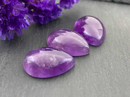 Amethyst Pear 13x18mm cabochon - Calibrated cabochons