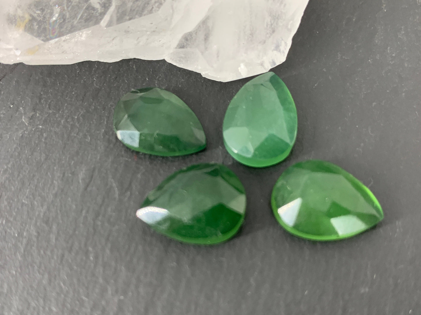 Faceted Serpentine pear 10x14mm Cabochon