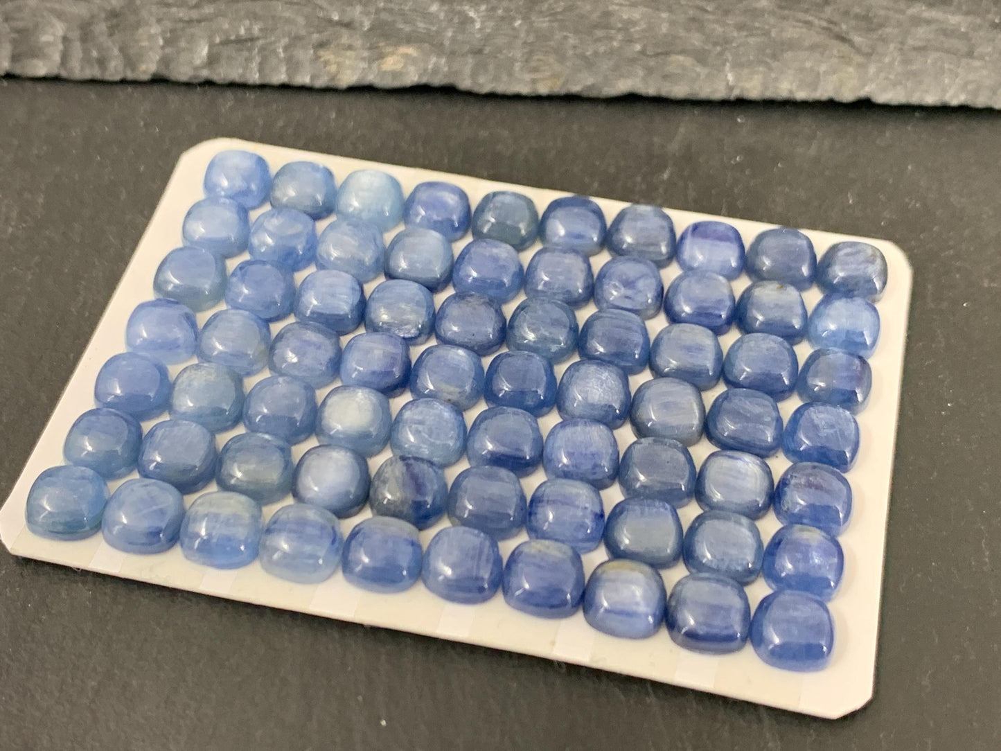 Kyanite square cushion 6mm cabochon - Calibrated cabochons
