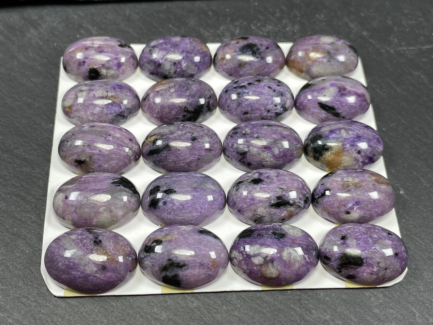 Charoite oval 13x18mm cabochon - Calibrated cabochons