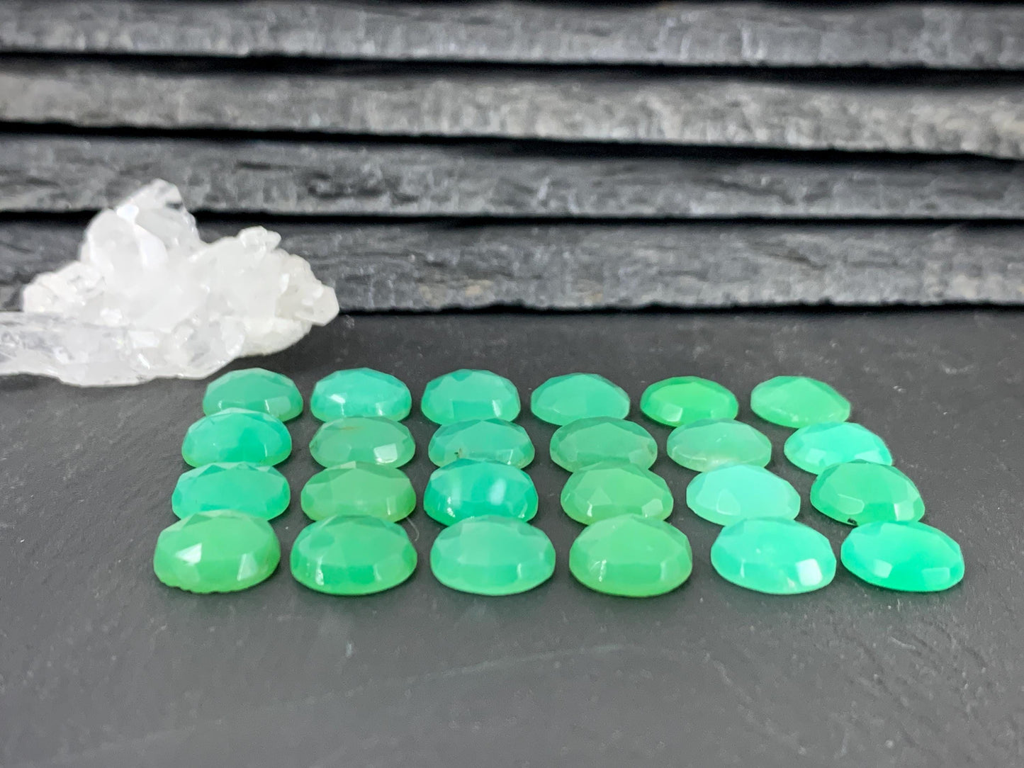 Faceted Chrysoprase Cabochon – 10mm Round Green Gemstone for Jewelry Making