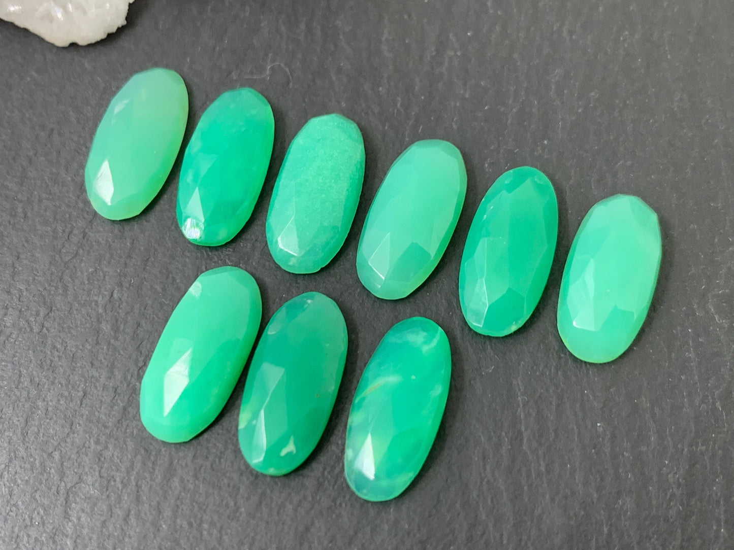 Faceted Chrysoprase oval 7x15mm cabochon