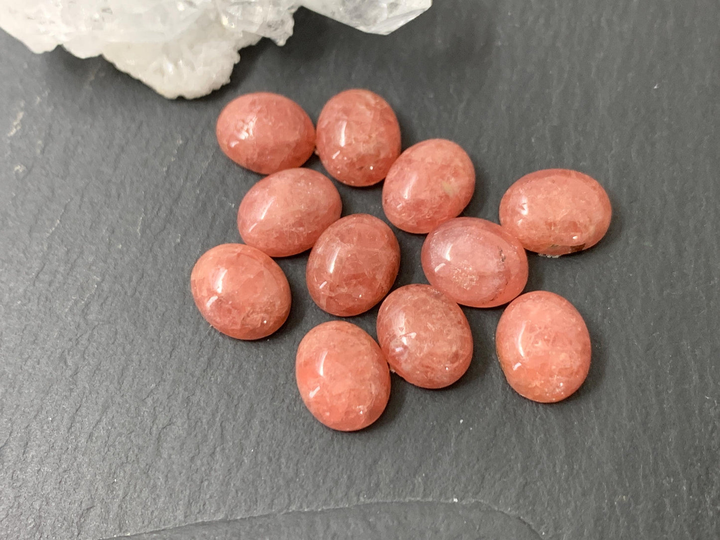 Rhodochrosite oval 8x10mm Cabochon - Calibrated cabochons