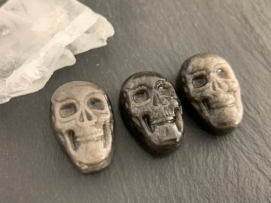 Silver Obsidian skull 15x22mm cabochon