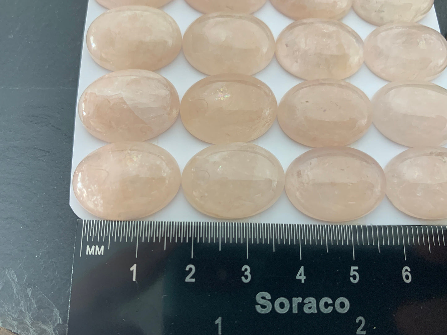 Morganite oval 15x20mm cabochon - Calibrated cabochons