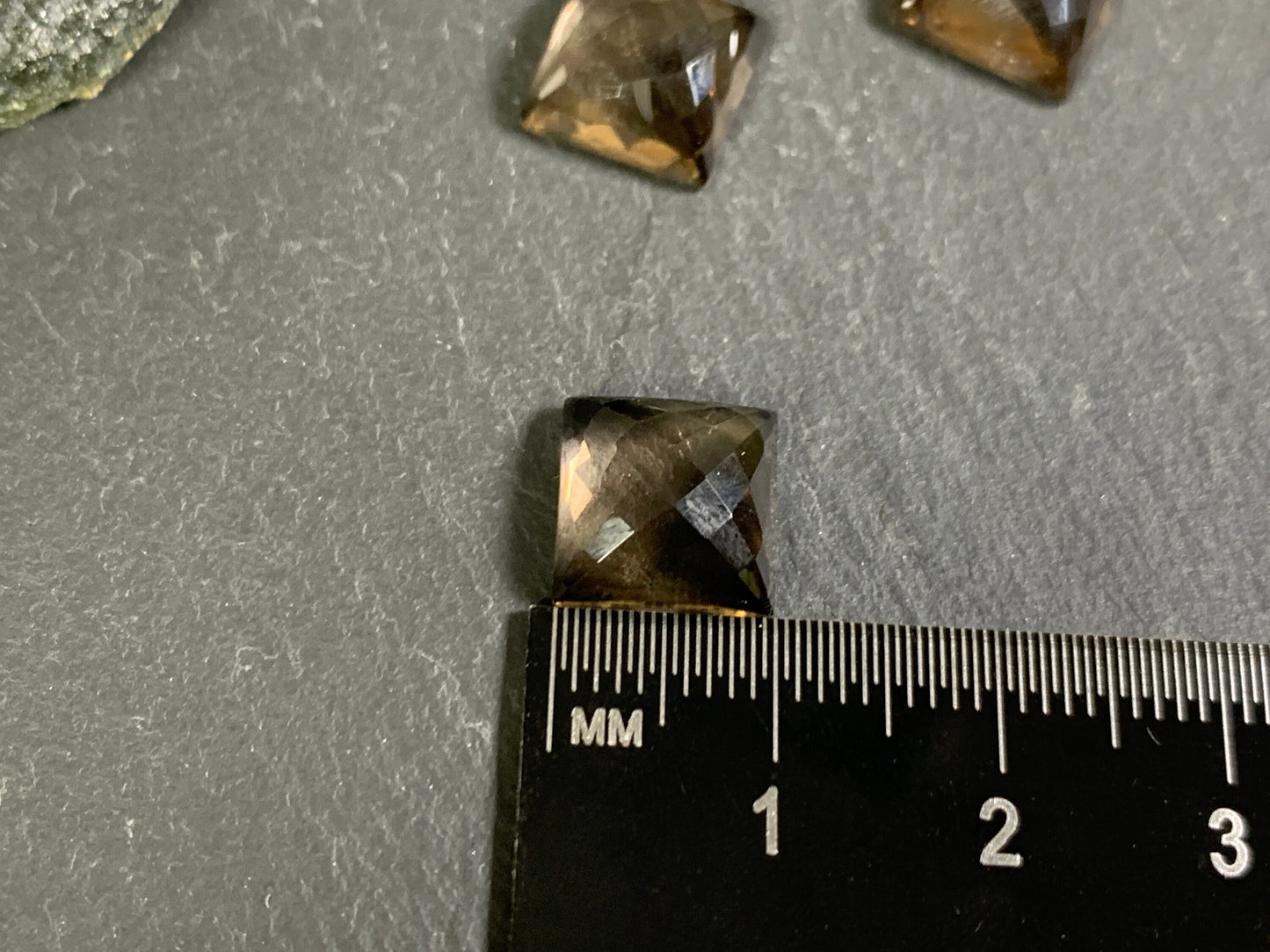 Faceted Smokey Quartz square 10mm Cabochon - Calibrated cabochons