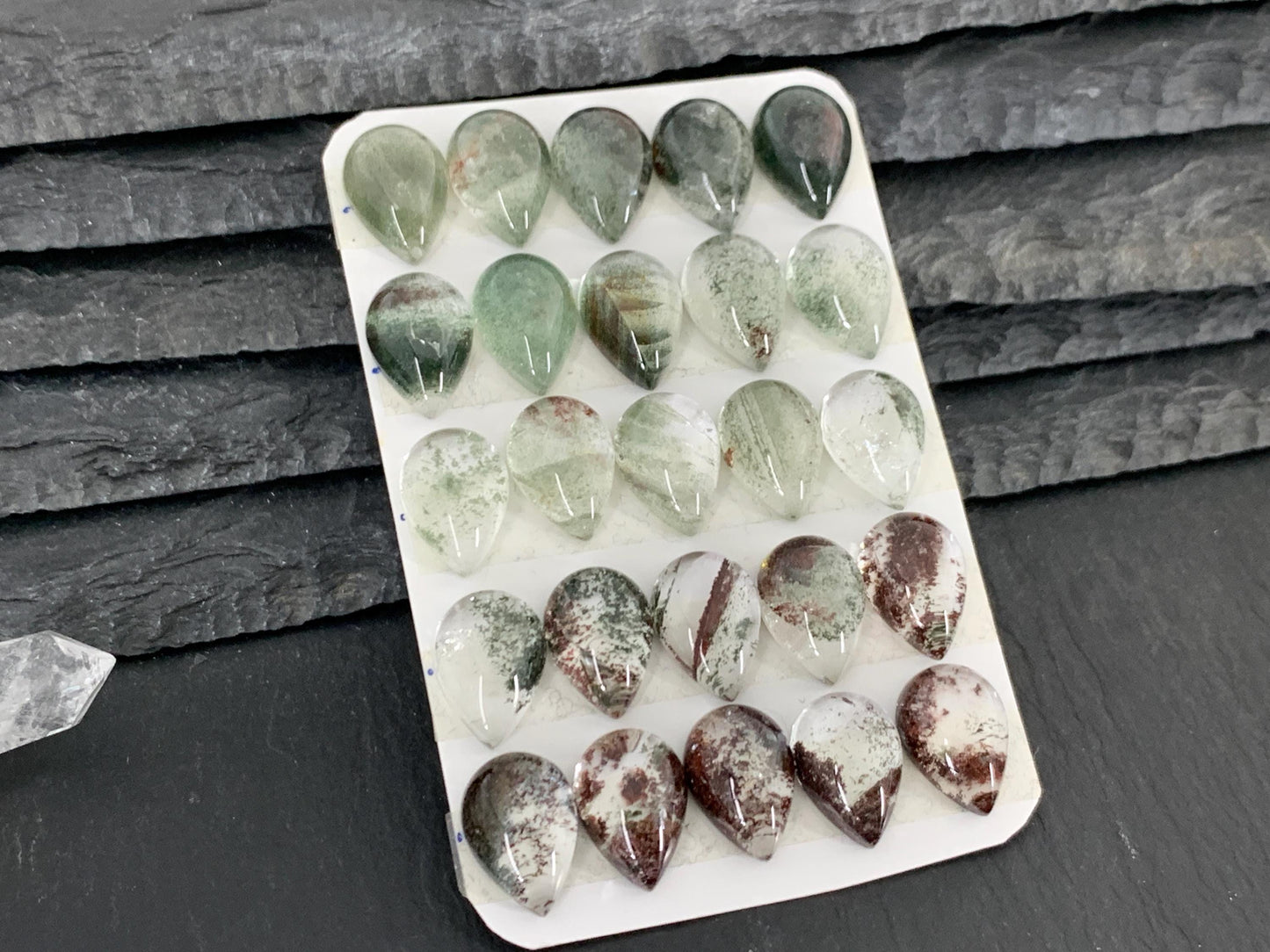 Green Phantom Crystal pear 10x14mm cabochon - Calibrated cabochons