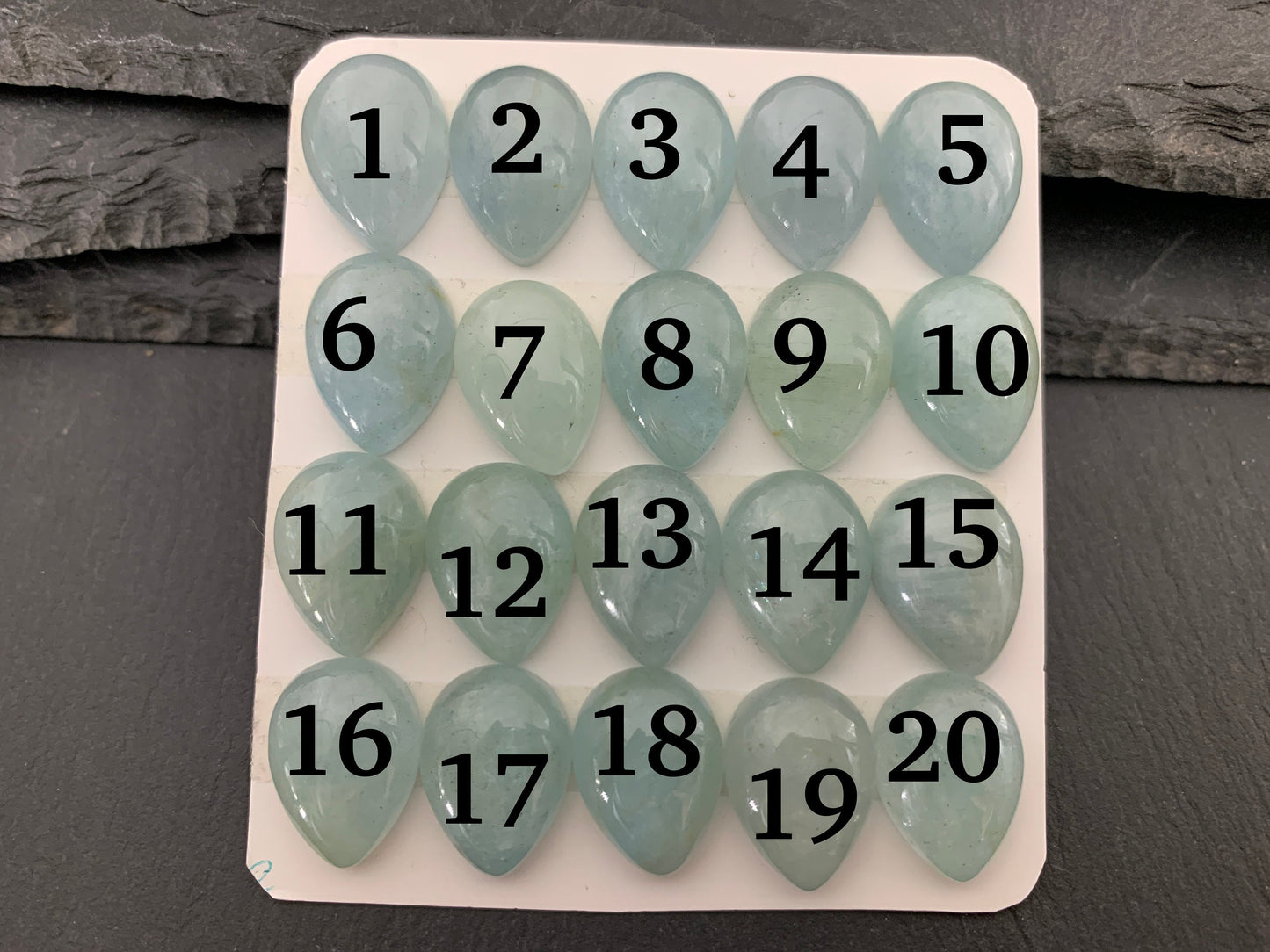 Aquamarine pear 13x18mm cabochon - Calibrated cabochons