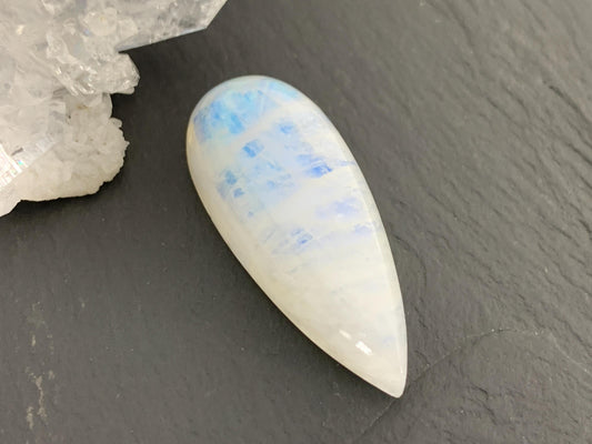 Rainbow Moonstone pear 37x16x9mm cabochon