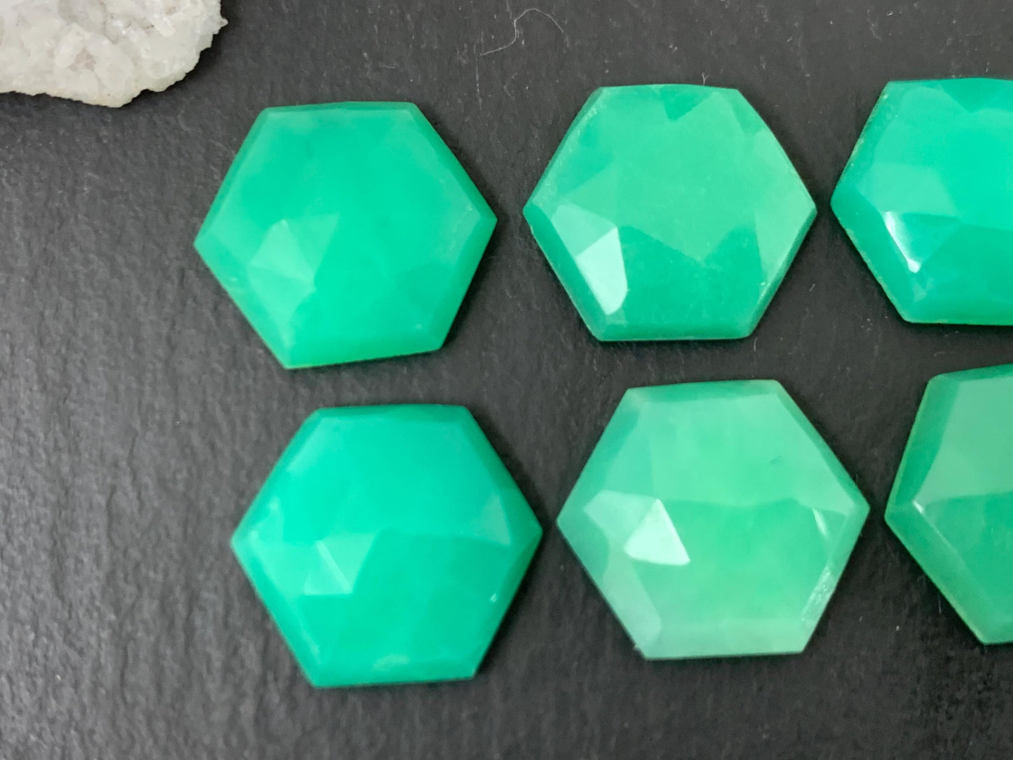 Faceted Chrysoprase hexagon 8mm cabochon