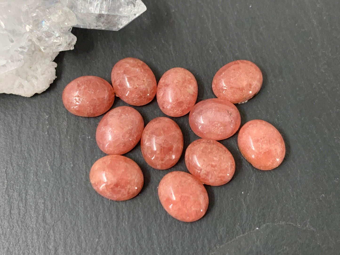 Rhodochrosite oval 8x10mm Cabochon - Calibrated cabochons