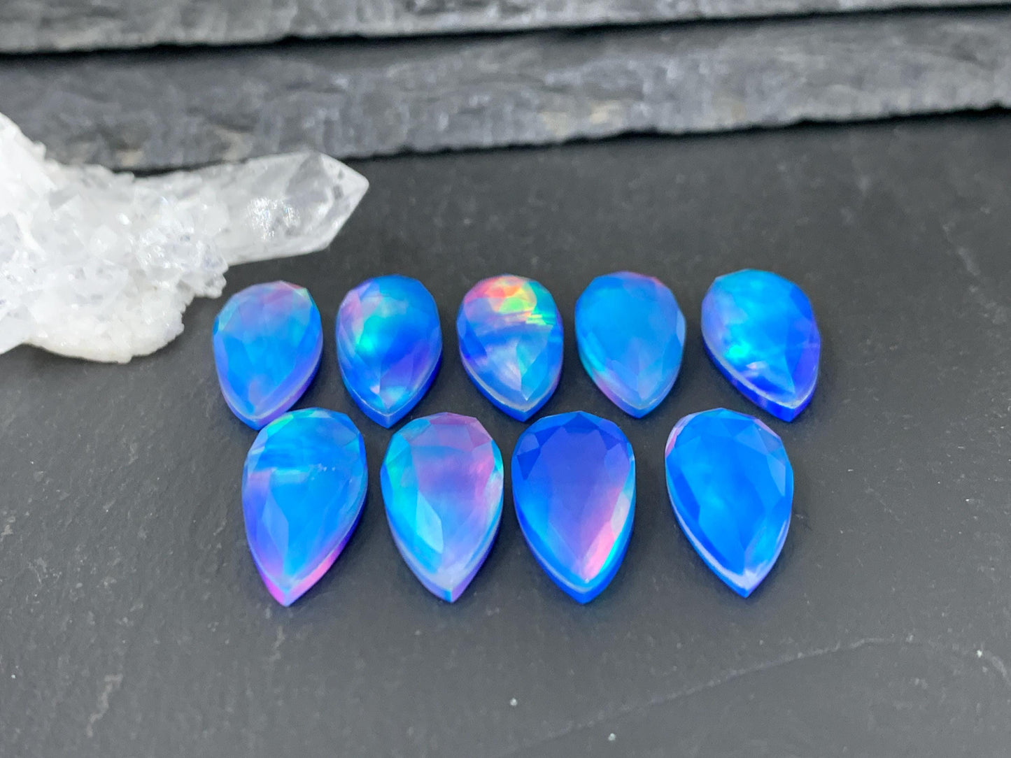 Faceted Aurora Opal pear 9x20mm cabochon - Doublet cabochon