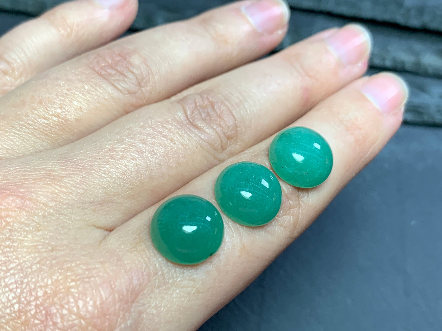 Green Aventurine round 12mm cabochon - Calibrated cabochons