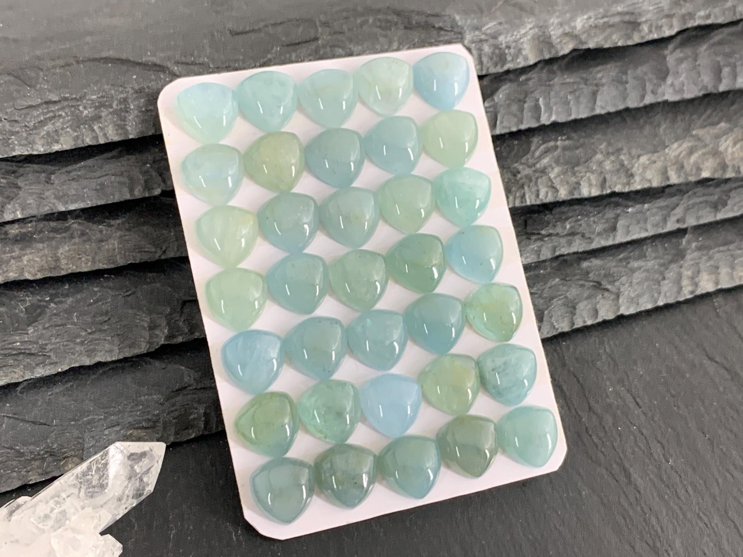 Aquamarine curved triangle 10mm cabochon - Calibrated cabochons