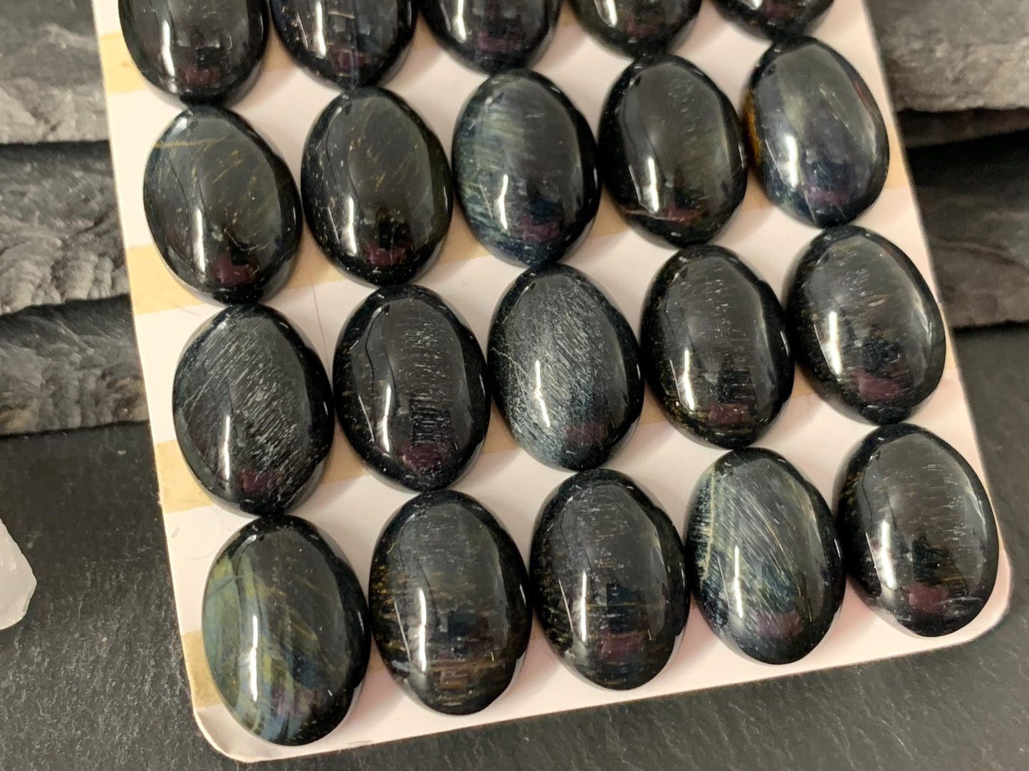Pietersite oval 13x18mm cabochon