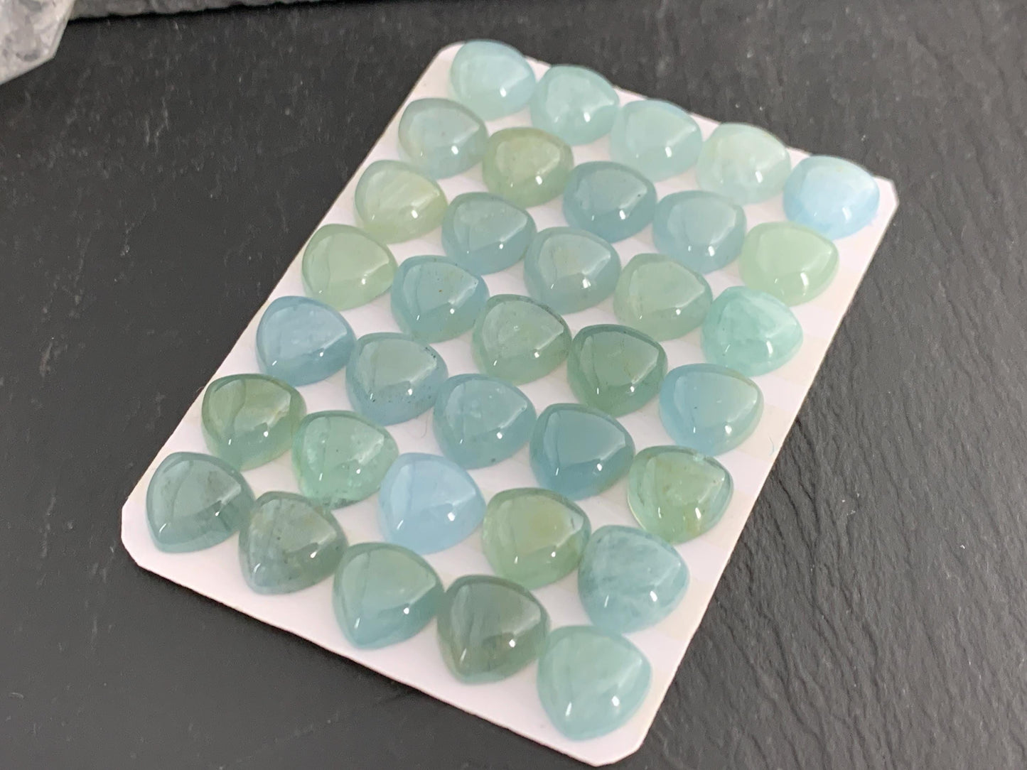 Aquamarine curved triangle 10mm cabochon - Calibrated cabochons