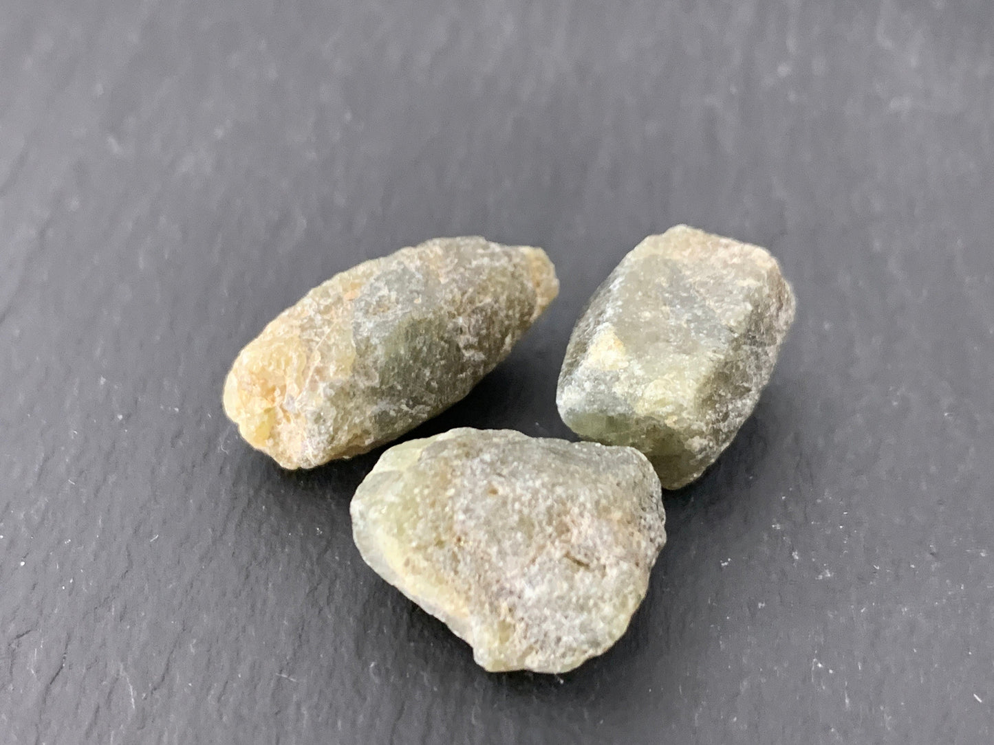 Raw Sapphire Corundum - Lot of 3 pieces - not drilled gemstone