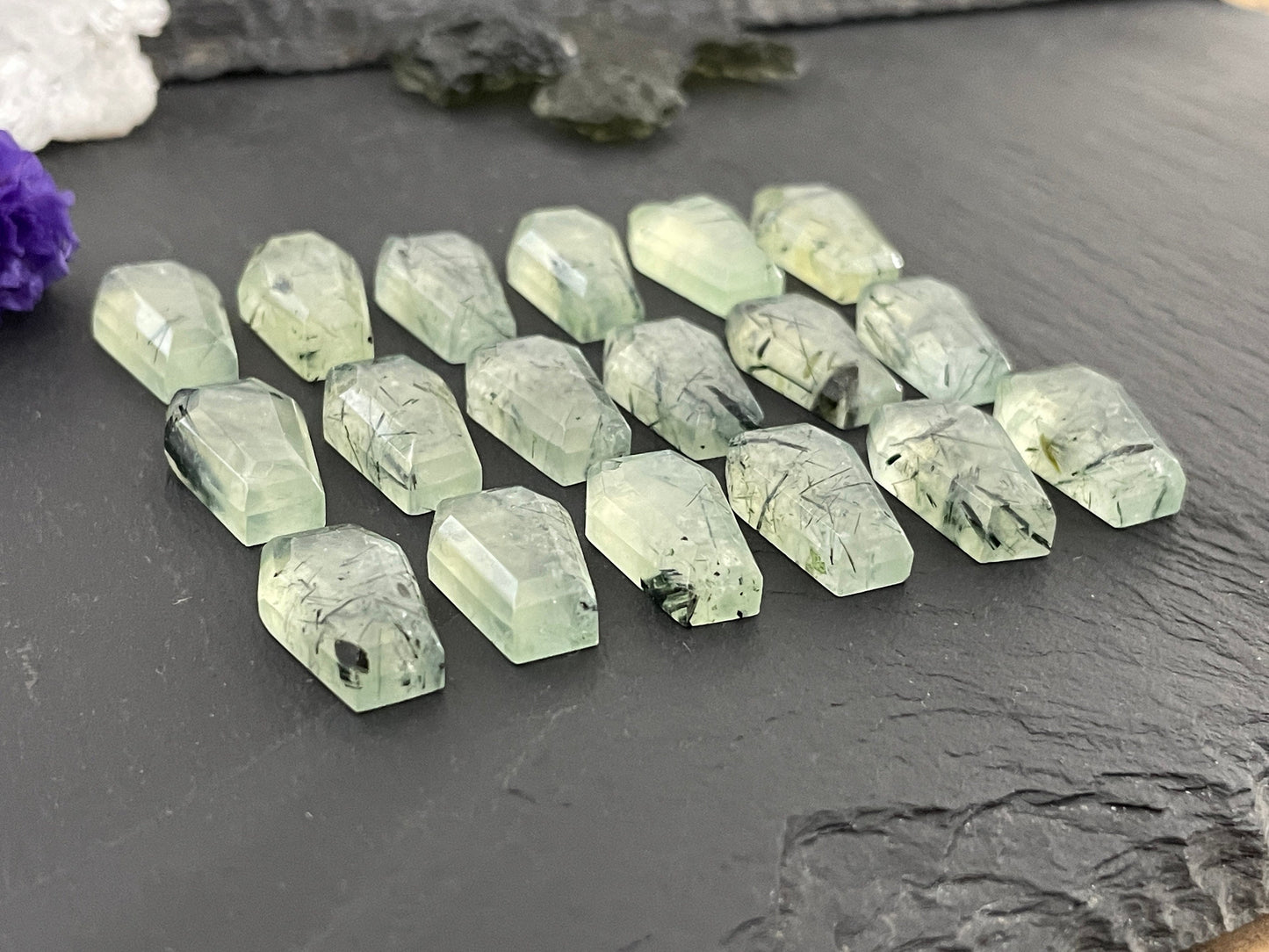 Prehnite Coffin 10x16mm cabochon