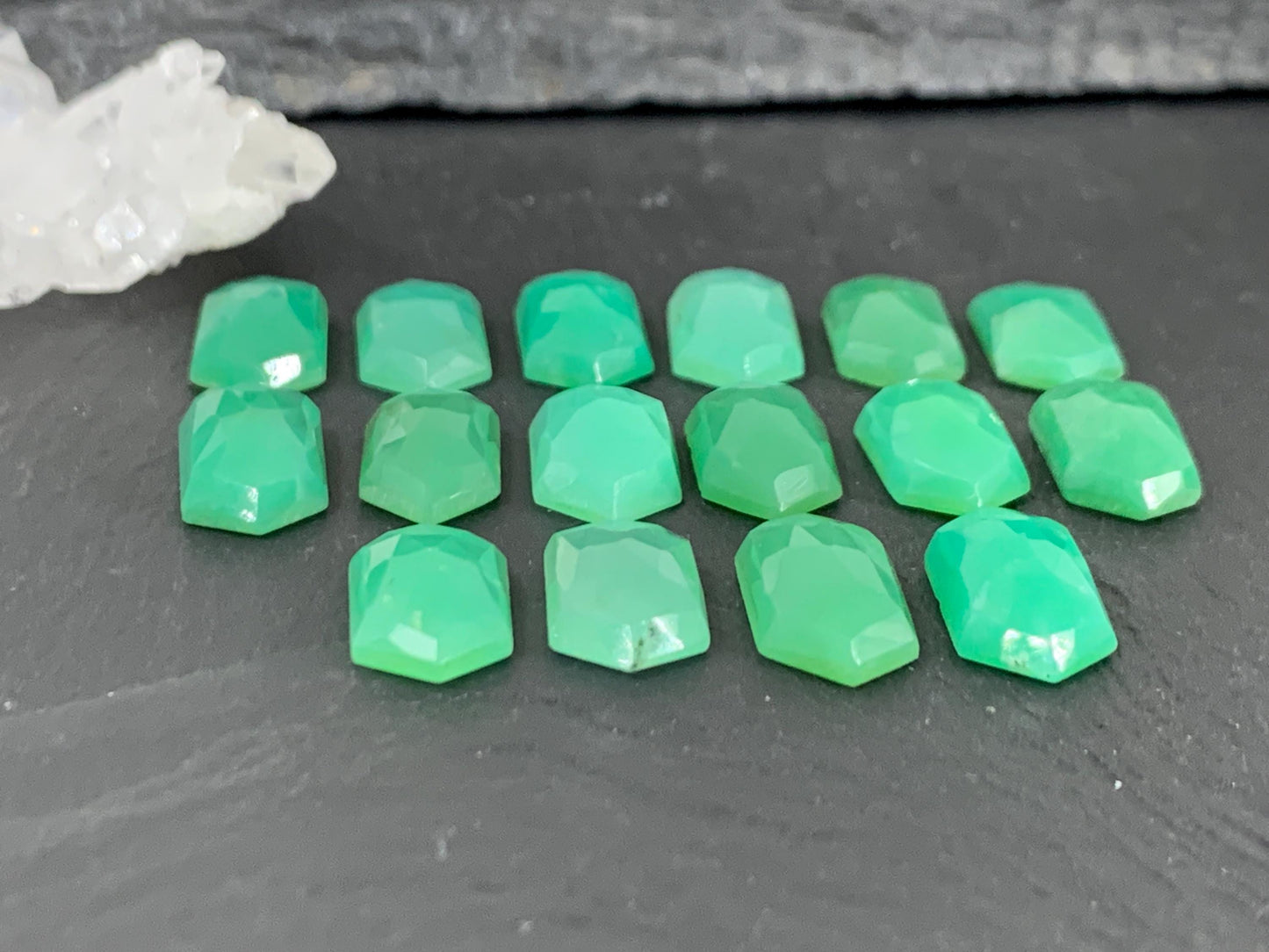 Faceted Chrysoprase Cabochon – Long Hexagon 8x16mm Faceted Top Gemstone