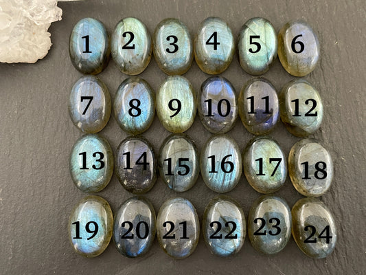 Natural Labradorite Cabochon: Oval Gemstone (10x14mm)