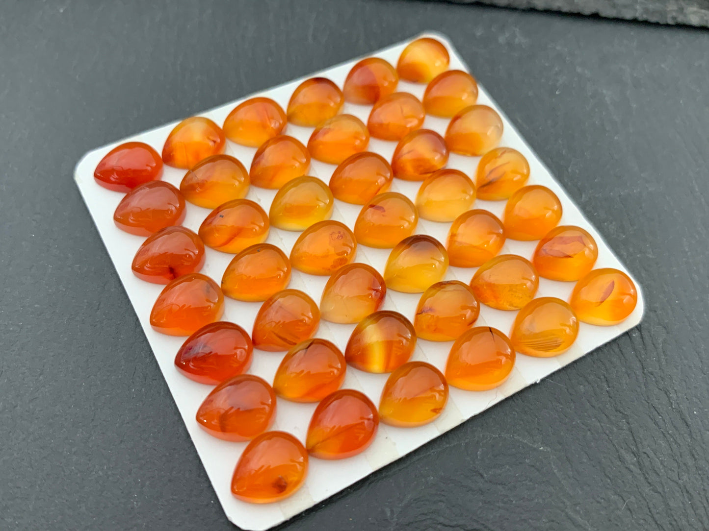 Carnelian pear 8x10mm Cabochon - Calibrated cabochons