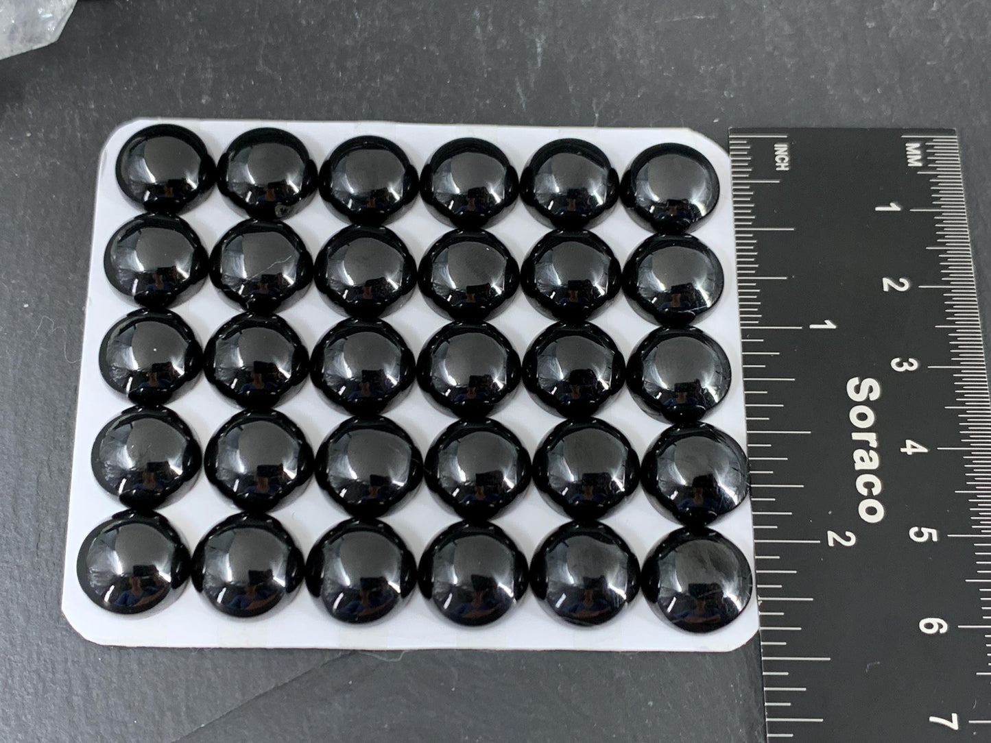 Black Spinel round 12mm cabochon - Calibrated cabochons