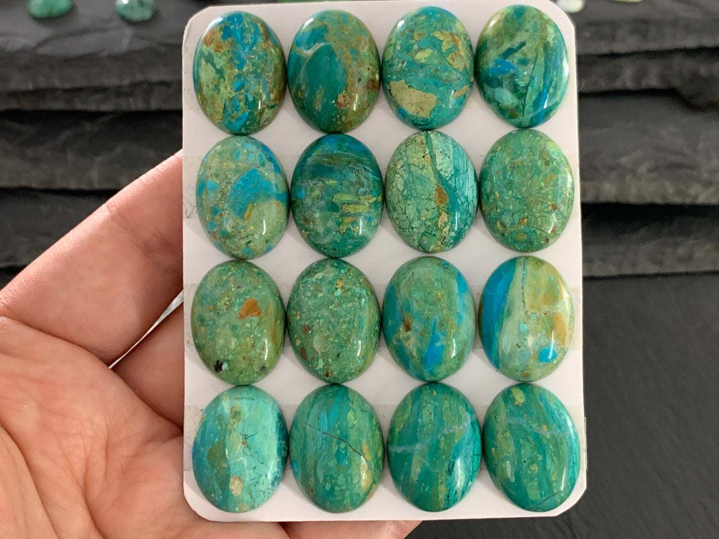 Opaline oval 15x20mm cabochon- Calibrated cabochons