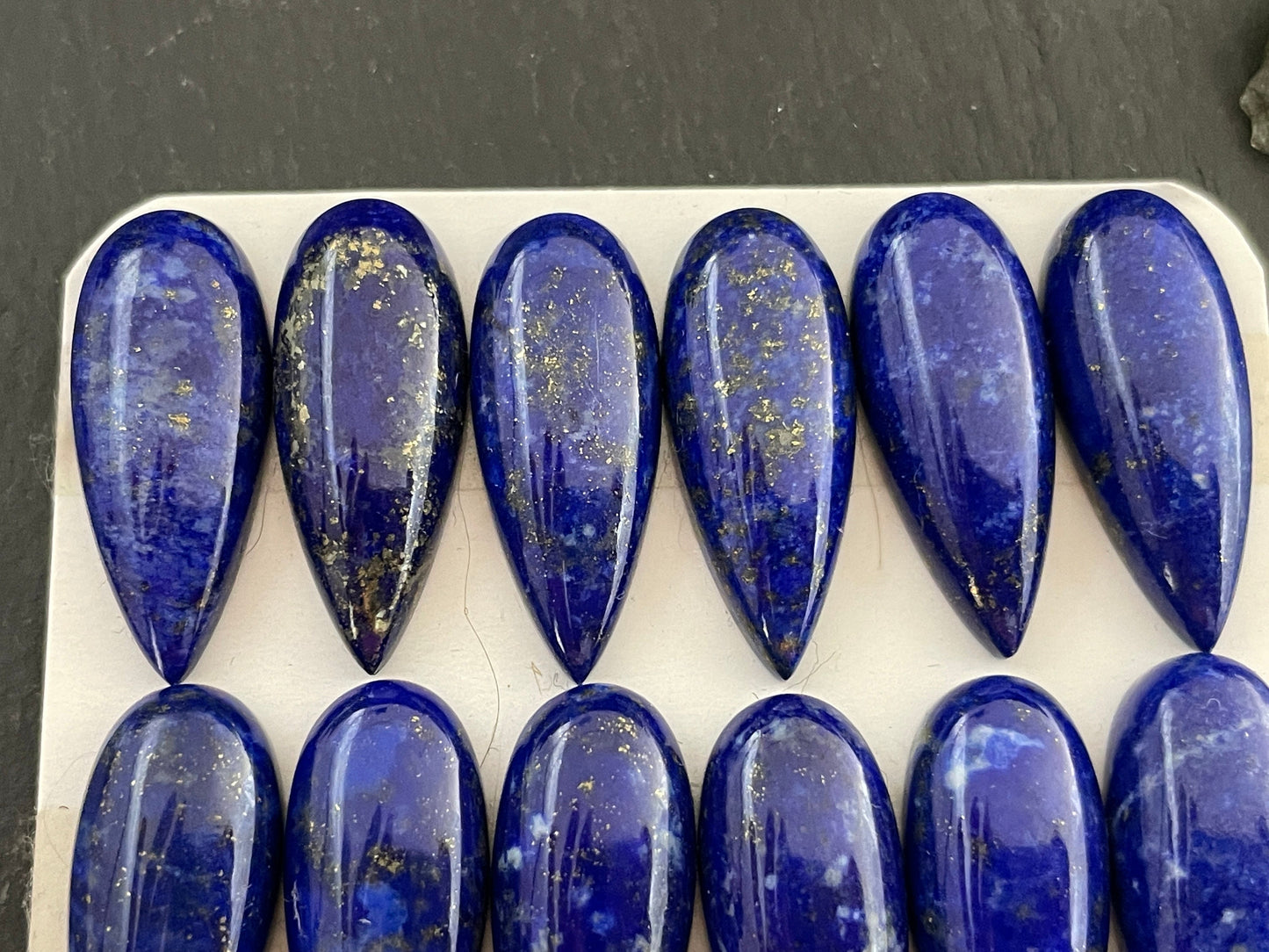 Lapis Lazuli pear 10x25mm cabochon - Calibrated Cabochons