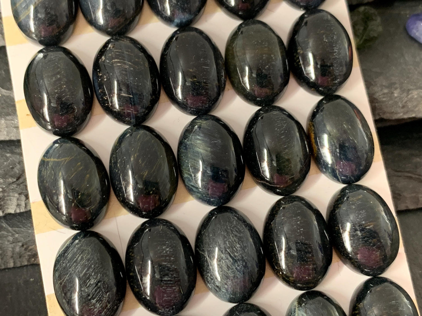 Pietersite oval 13x18mm cabochon