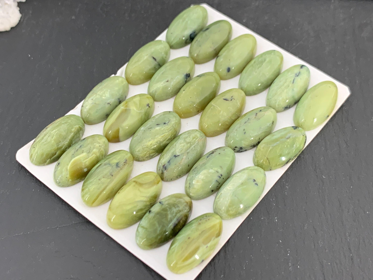 Green Opal oval 9x18mm Cabochon - Calibrated cabochons