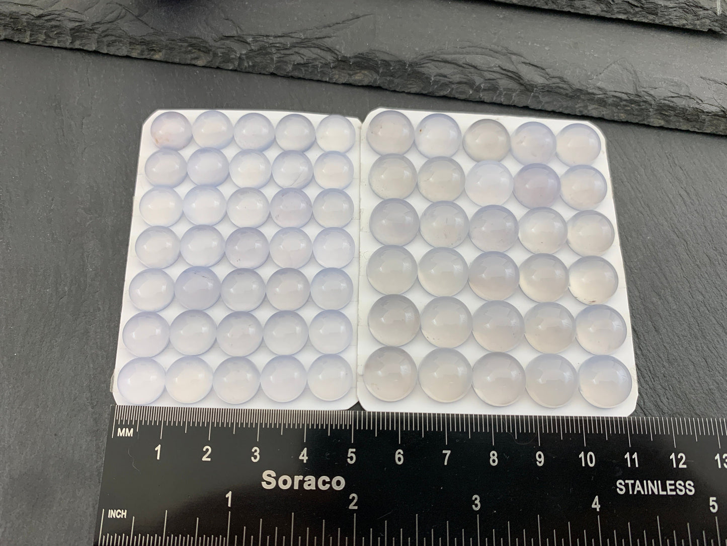 Blue Chalcedony round 10,12mm cabochon - Calibrated cabochons