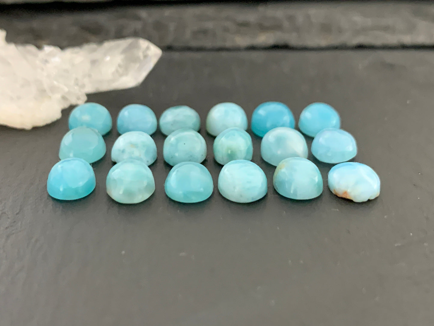 Larimar oval 7x9mm cabochon