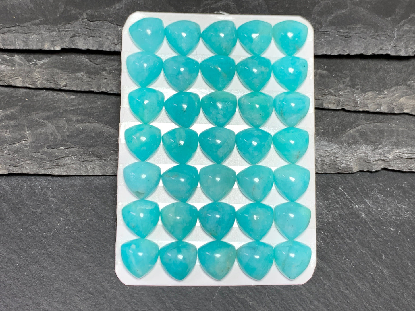 Amazonite trillion cabochon 10x10mm - Calibrated cabochons
