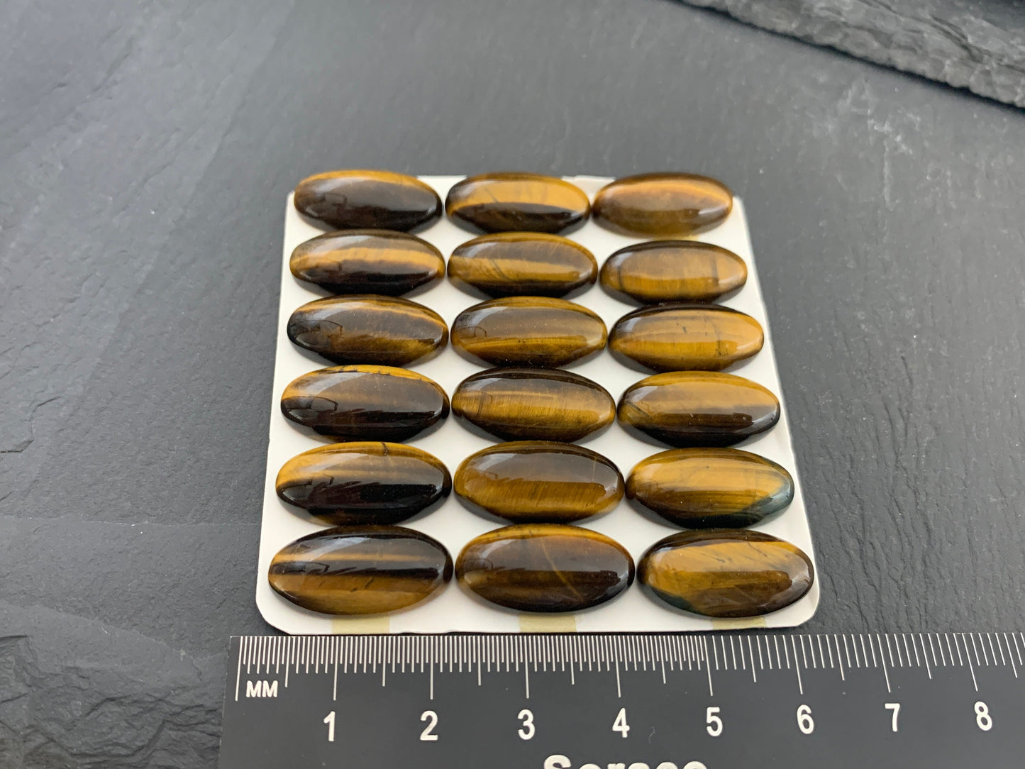 Tiger Eye oval 10x20mm cabochon - Calibrated cabochons