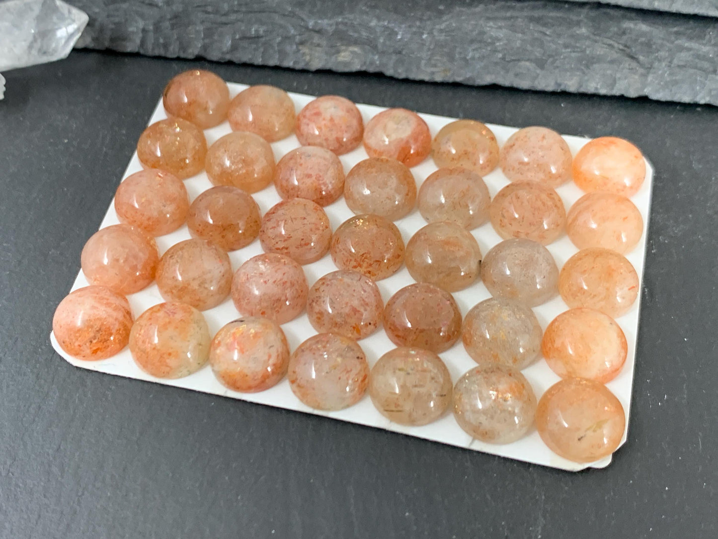 Sunstone round 10mm cabochon - Calibrated cabochon
