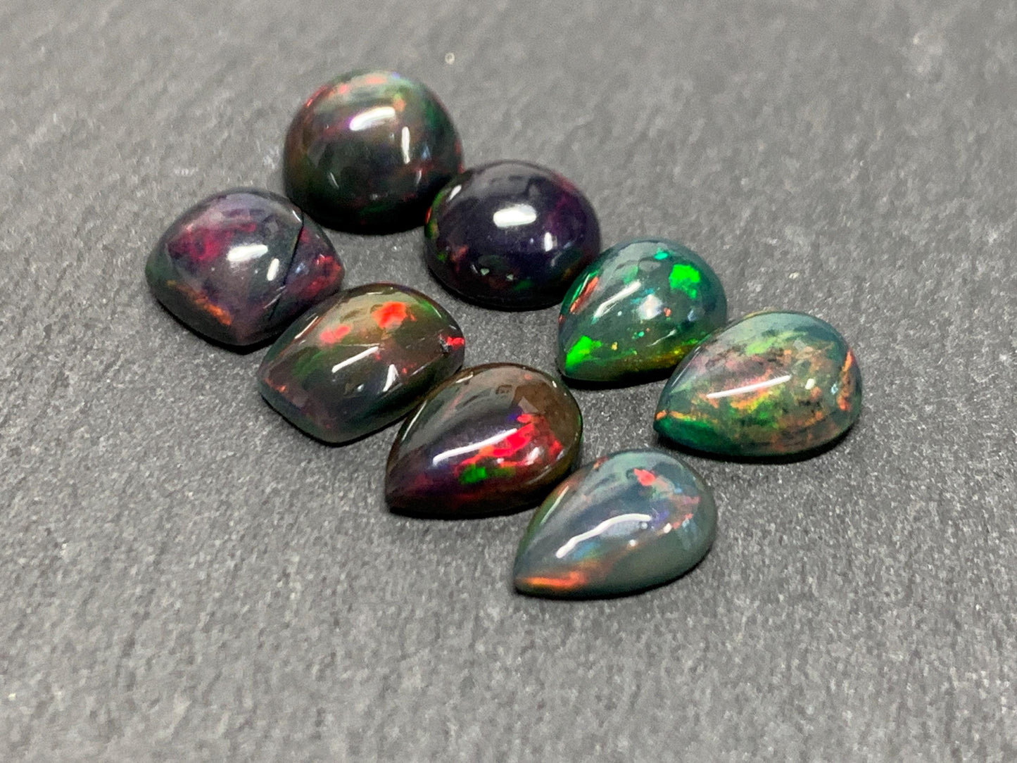 Ethiopian Opal 7-9mm cabochon