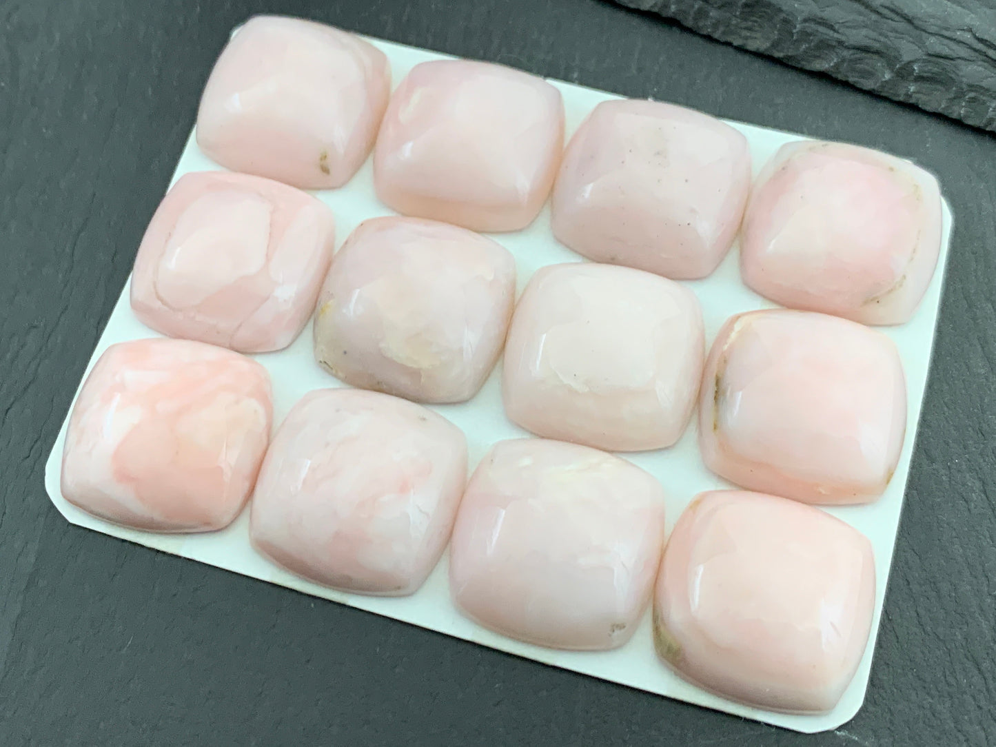 Pink Opal square cushion 20mm cabochon - Calibrated cabochons