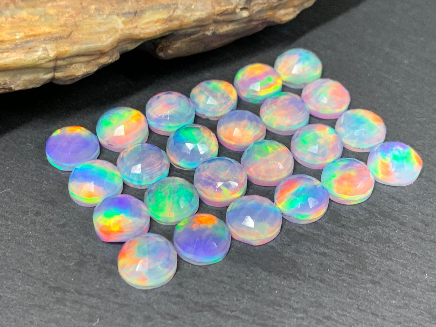Faceted Aurora Opal round 10mm cabochon - Doublet cabochons