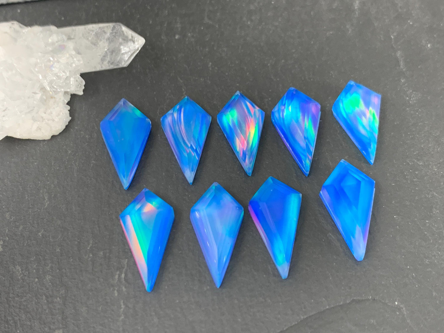 Faceted Aurora Opal kite 10x20mm cabochon - Doublet cabochons