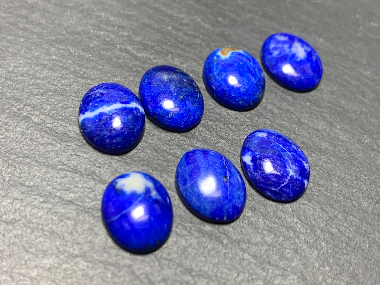 Lapis Lazuli oval 8x10mm cabochon - Calibrated cabochons