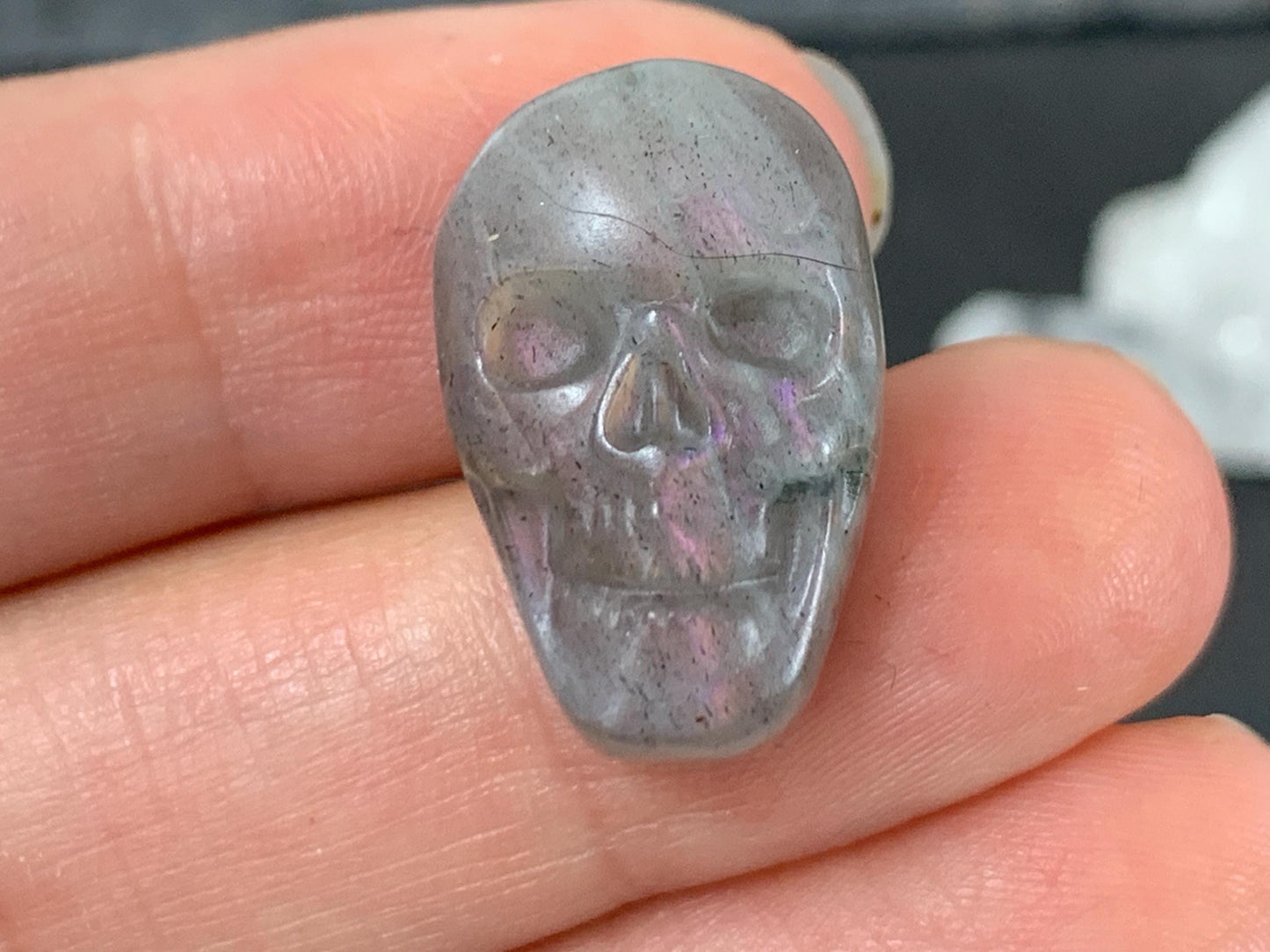 Labradorite Skull Cabochon 14x22mm – Natural Green Stone Gemstone Carving