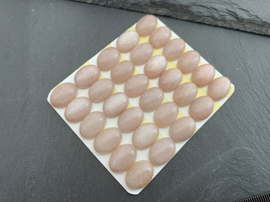 Pink Moonstone oval 10x14mm cabochon - Calibrated cabochons