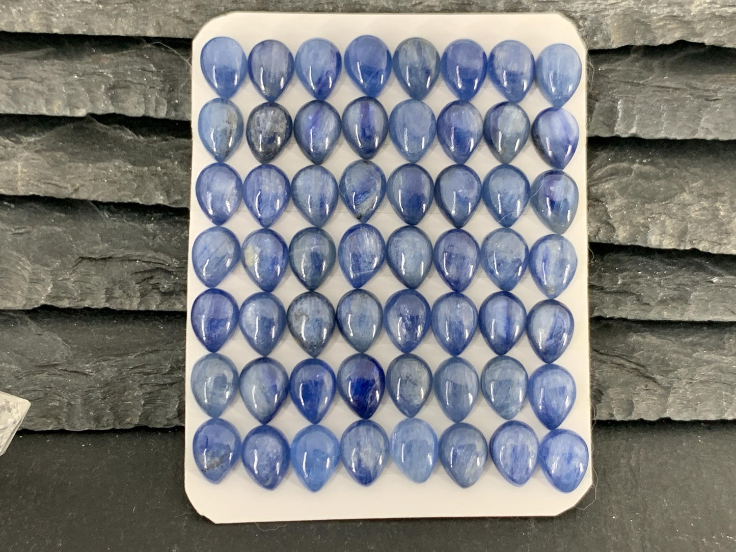 Kyanite pear 6x8mm cabochon