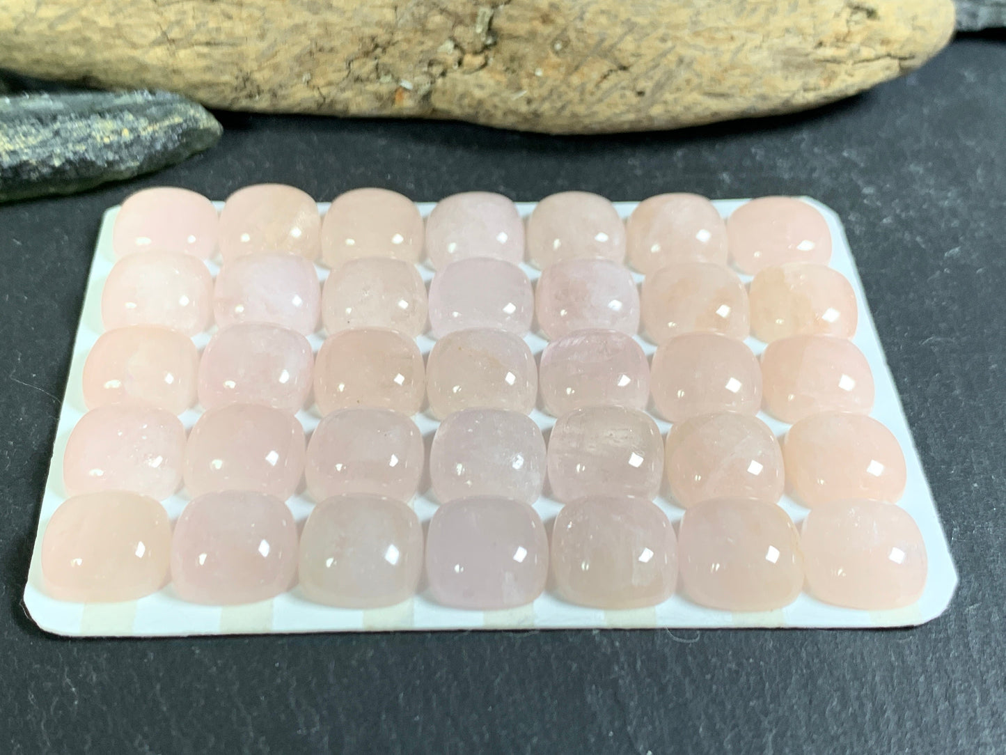 Morganite square cushion 10mm cabochon - Calibrated cabochons